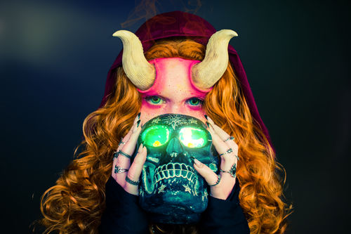 PRIMAL Strange lentilles vert bleu mini sclera