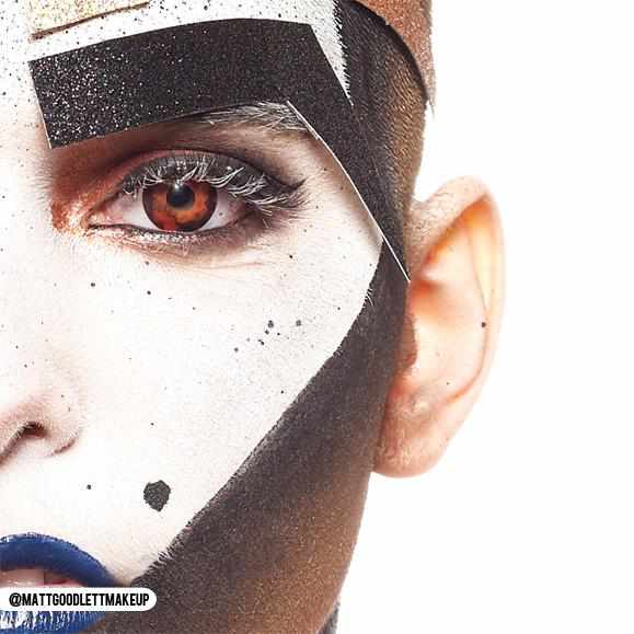 PRIMAL Walking Dead I lentilles jaune et rouge zombie