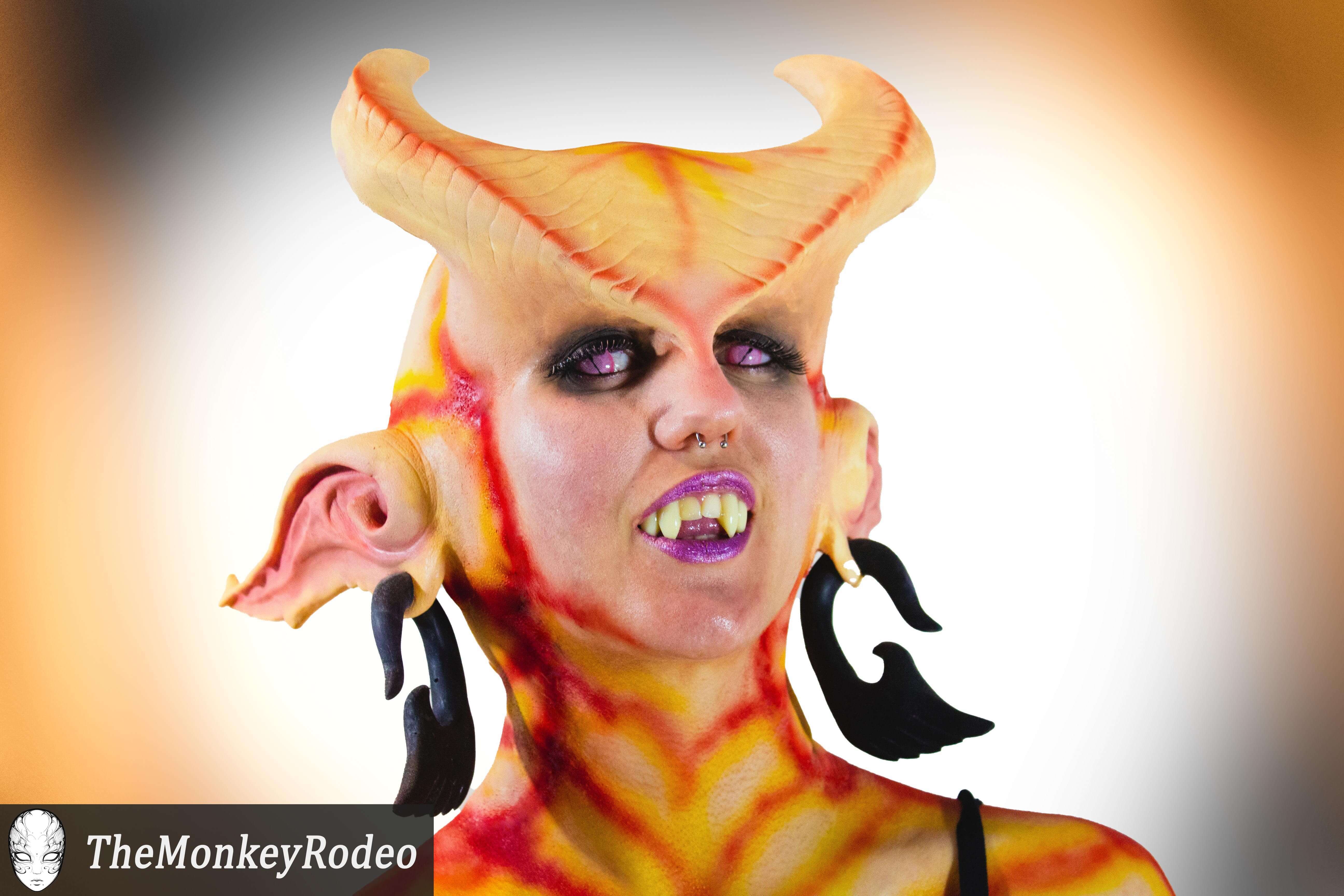 PRIMAL Slayer lentilles cosplay roses