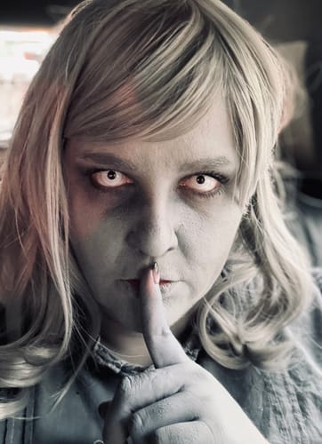PRIMAL Zombie I lentilles blanches opaques zombie aveugle